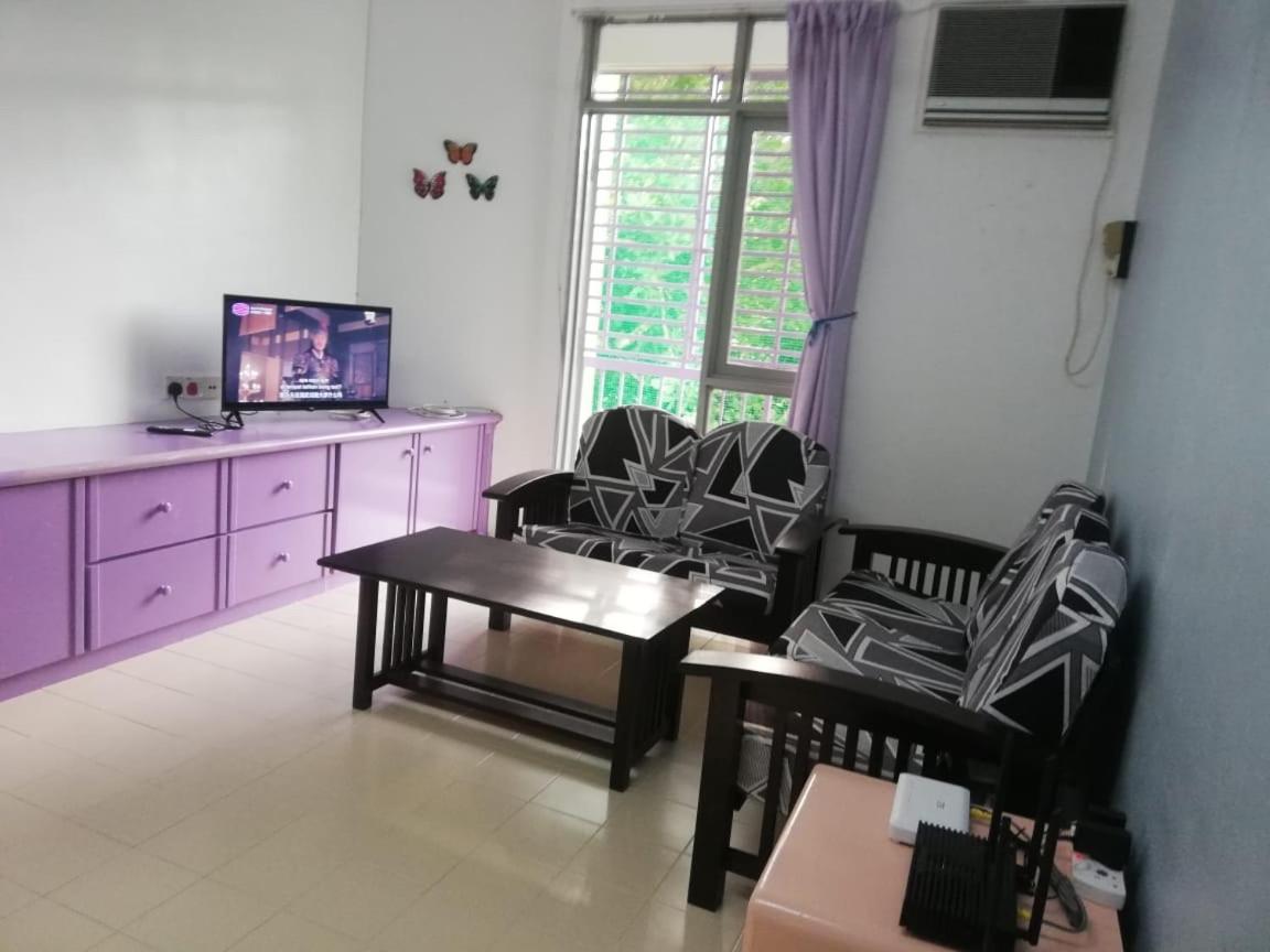 Batu Ferringhi Bayu Emas Apartment المظهر الخارجي الصورة