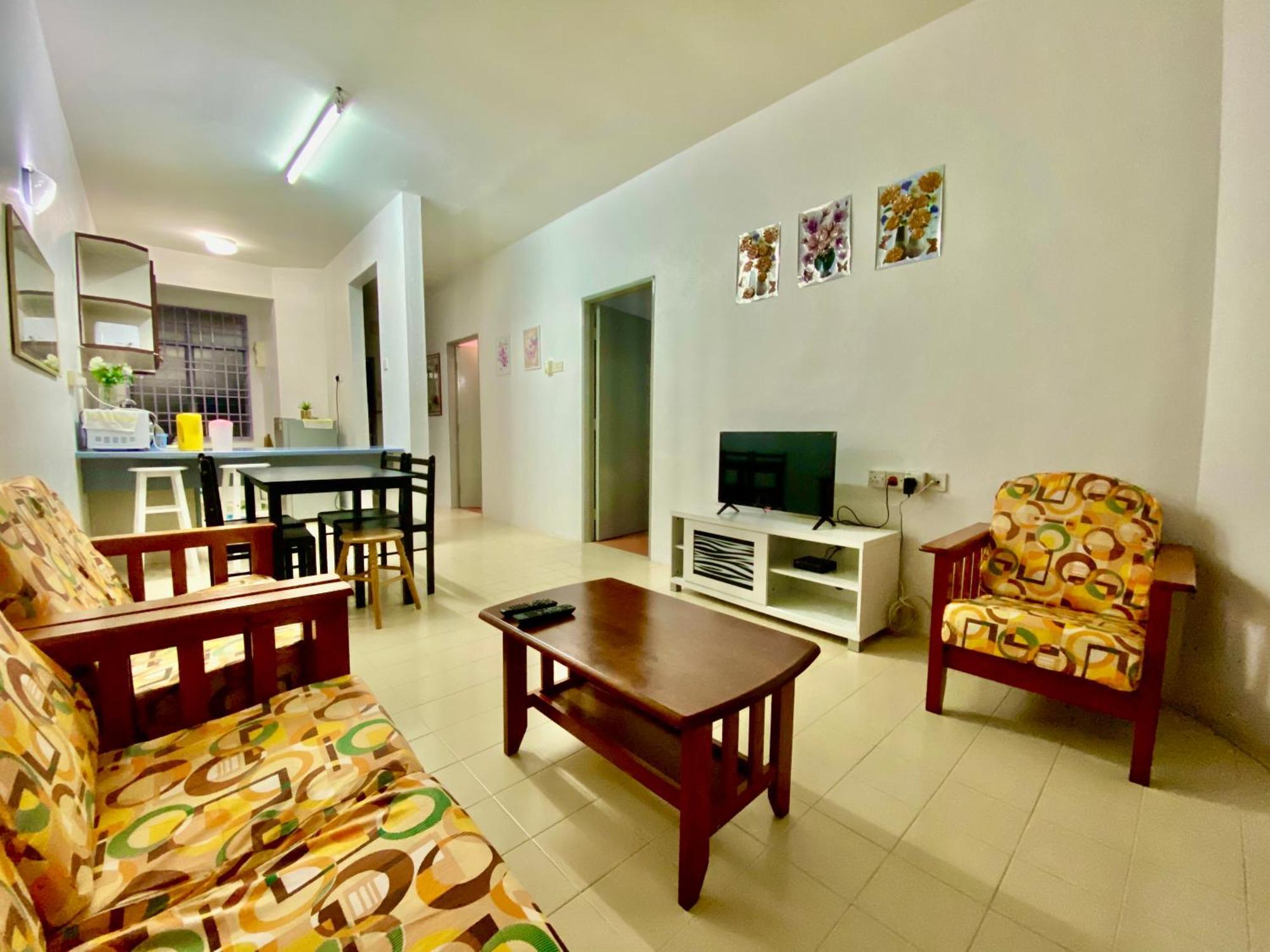 Batu Ferringhi Bayu Emas Apartment المظهر الخارجي الصورة